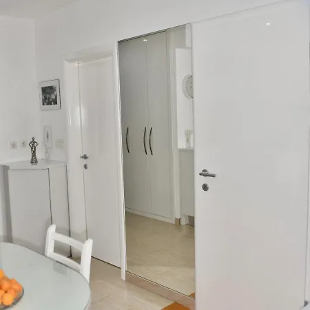 Apartman Visnja *** Apartment Sibenik